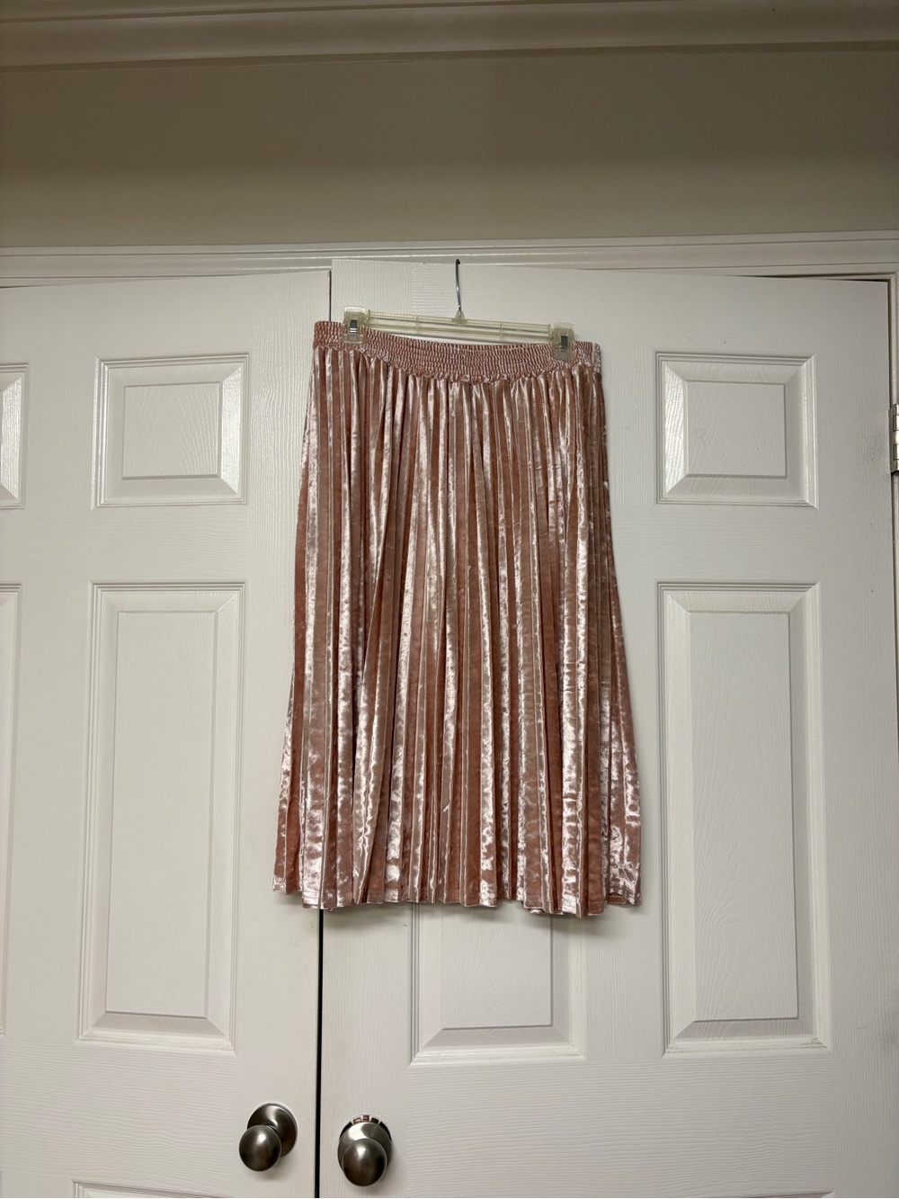 a new day Rose Blush Pleated Velvet Midi Skirt
